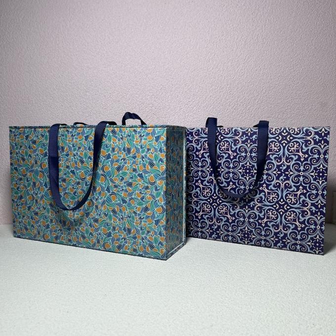Het Patroon die van de douanebloem Verpakkende Giftdoos voor Giftopslag vouwen