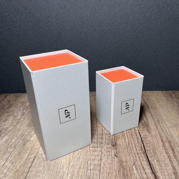 Het Kartondocument van luxematte white magnetic collapsible rigid Vakje Groot Aangepast Verpakkend Giftvakjes Douaneembleem