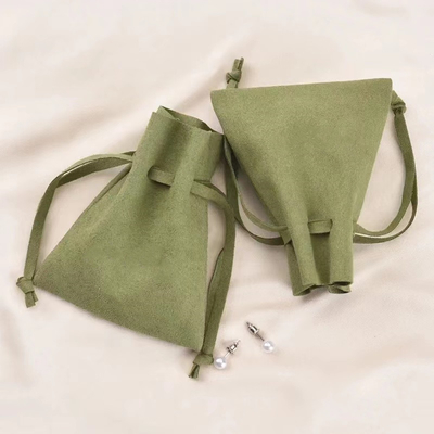 Van het Fluweeljuwelen van avocado Groene Kleine Microfiber van de de Zakkendouane de Juwelenzakken met Embleem