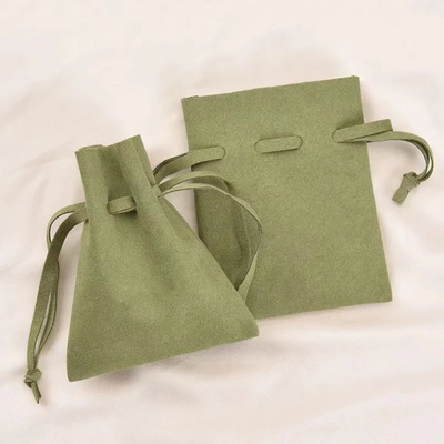 Van het Fluweeljuwelen van avocado Groene Kleine Microfiber van de de Zakkendouane de Juwelenzakken met Embleem