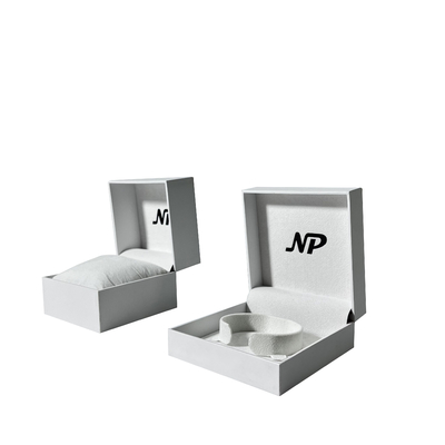 De witte Klassieke Luxejuwelen Eenvoud Ring Boxes For Wedding van Verpakkingsdozen