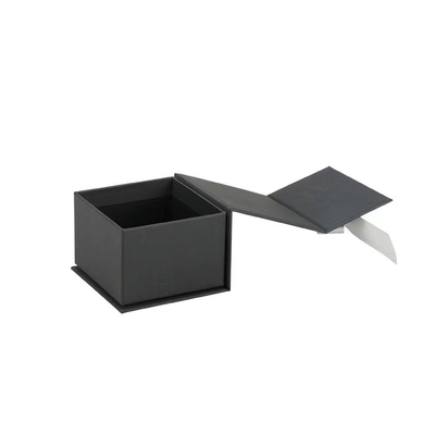 OEM ODM de Stevige Giften die van de Kleuren Middelgrote Grootte Dozen met Bowknot inpakken