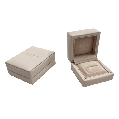 OEM Verpakking van Diamond Packaging Box With Outer van Luxe de Roze Juwelen
